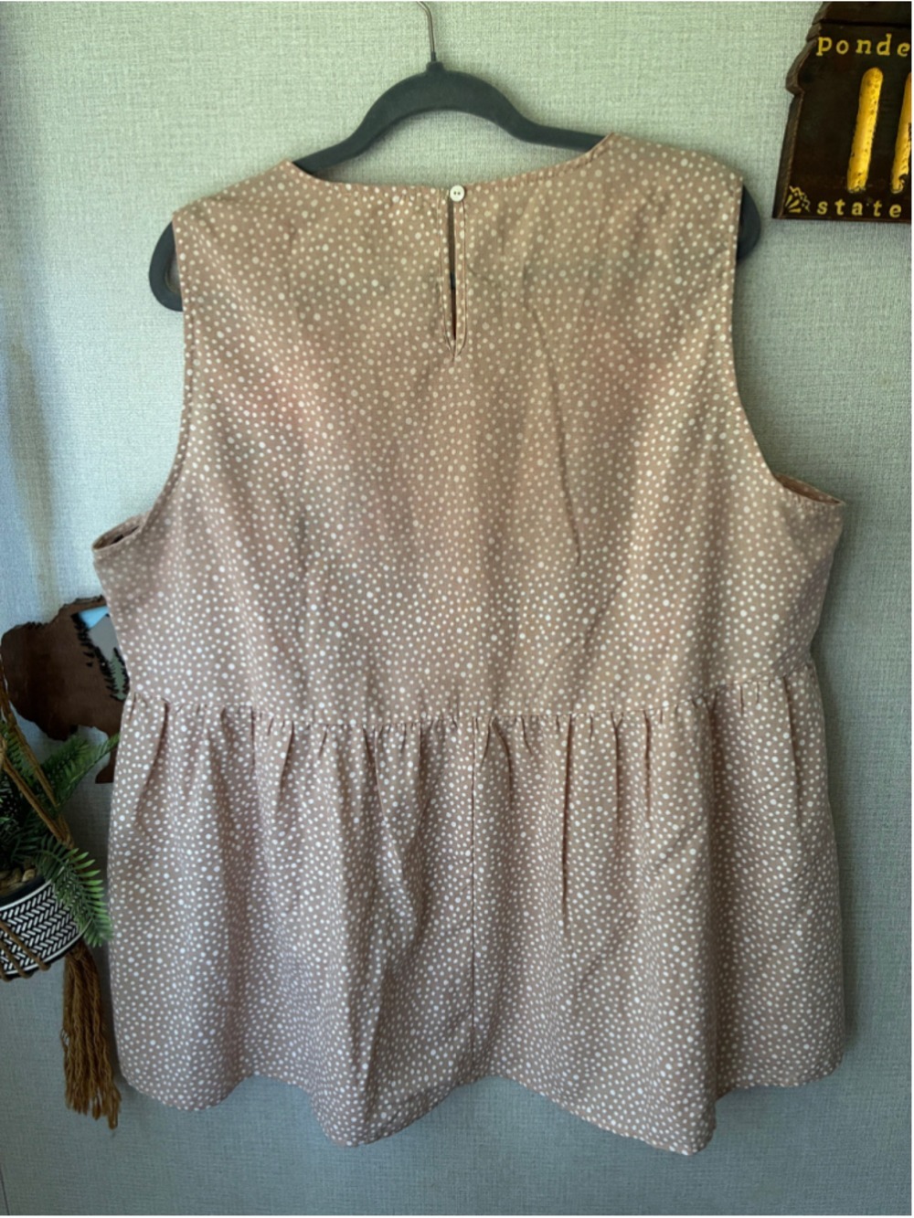 Women's entro Plus 1X Beige Multi-color Embroidered Tank Top - Picture 5 of 6